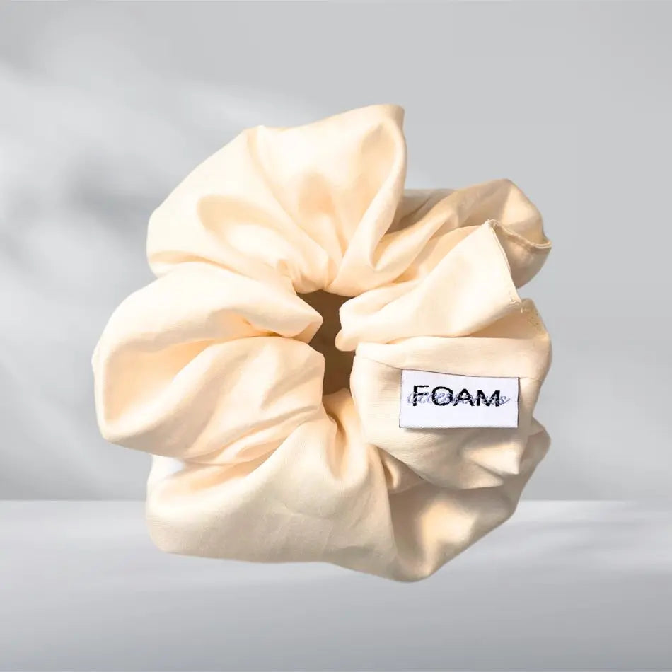 Satin scrunchie - Satinhårsnodd Cream white FOAM Accessories