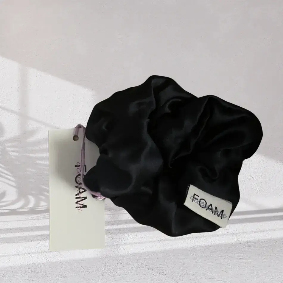 Silkeshårsnodd - midnattsblå FOAM Accessories